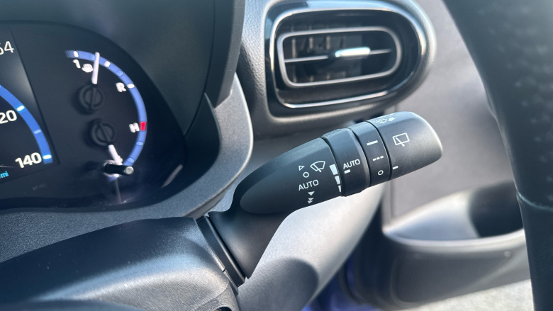 Toyota Yaris Cross 1.5 Hybrid Design 5dr CVT Hybrid Estate